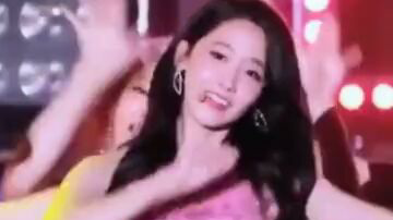 美女小姐姐跳舞